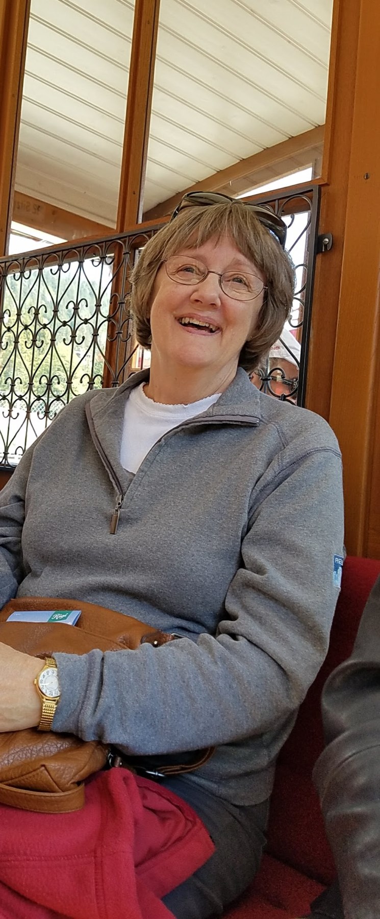 Obituario de Elizabeth Reekie Farnsworth