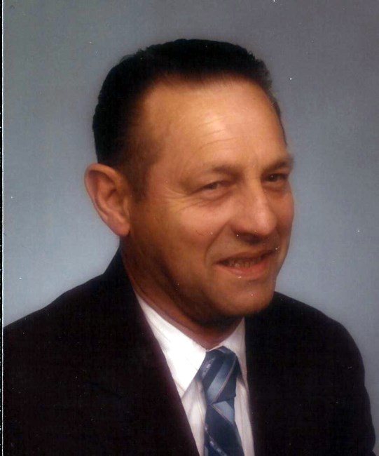 Avis de décès de John Newburn "Pete" Smyth