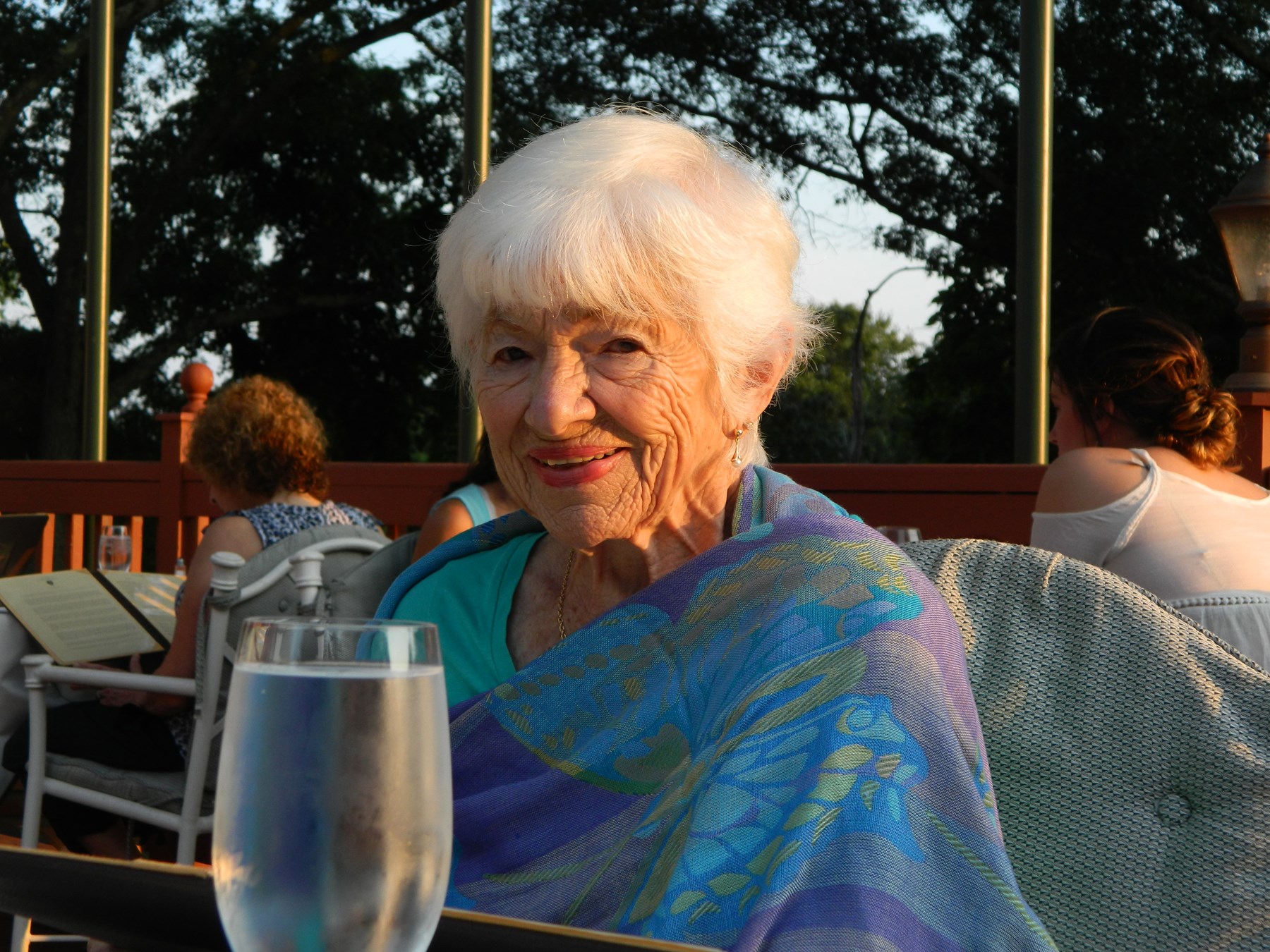 Obituary of Helen Nelson