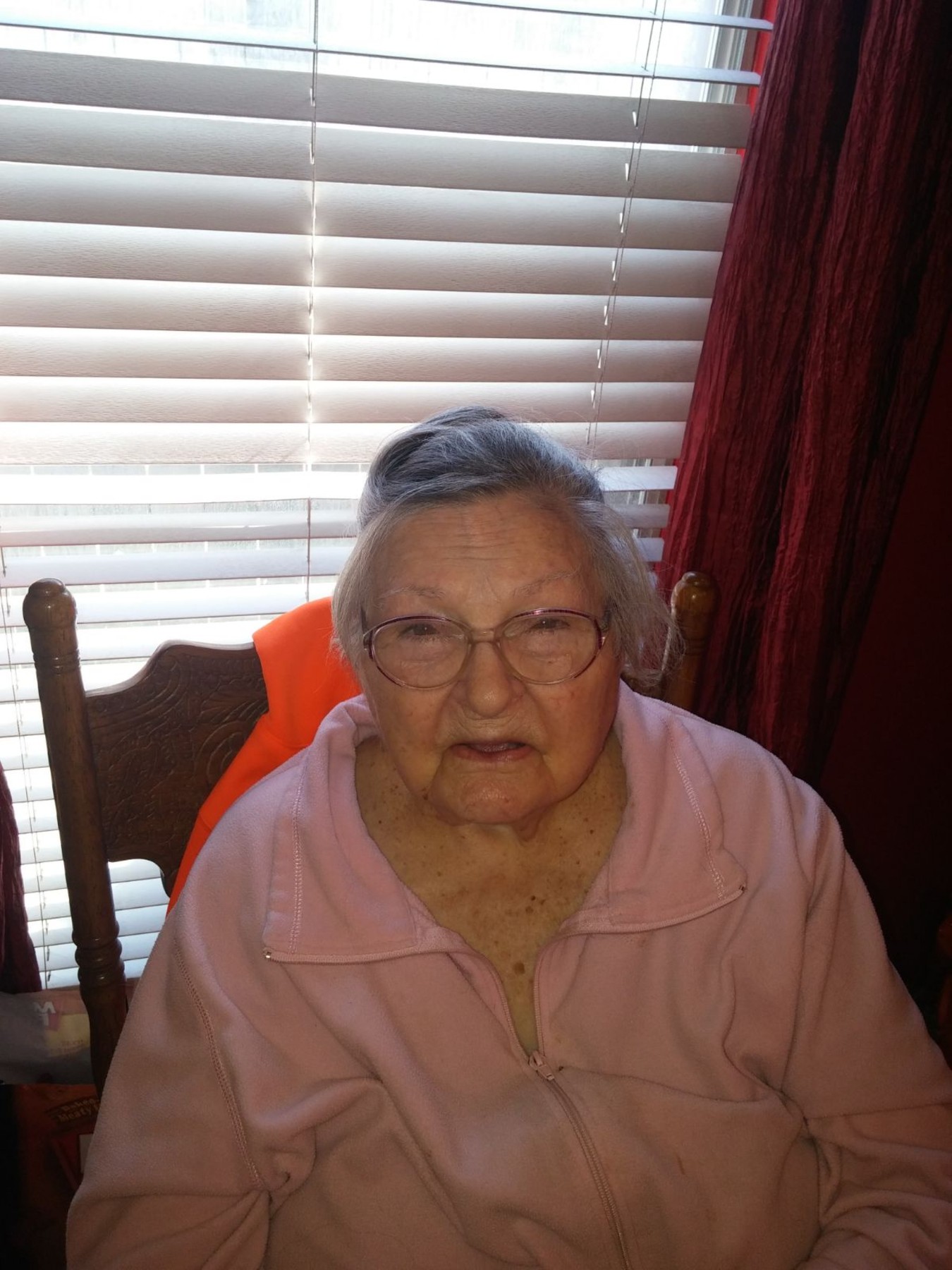 Obituary of Mamie Barlow Tucker