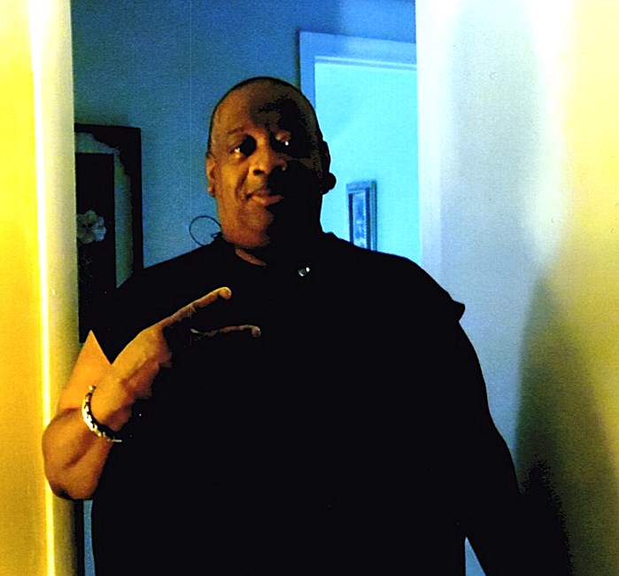 Obituary of Robert Louis Douglas II