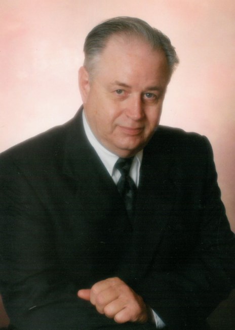 Obituary of Kenneth Roy Hallock