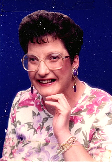Obituary of Suzanne Lake