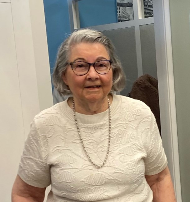 Obituary of Myrden "Bea" Johnston