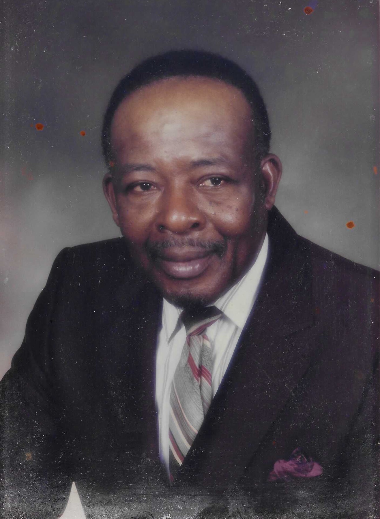 Avis de décès de Orven Enzurt Pinnock