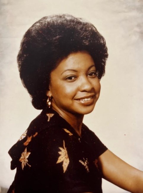 Obituary of Ms. Nadine Arettia Pierce