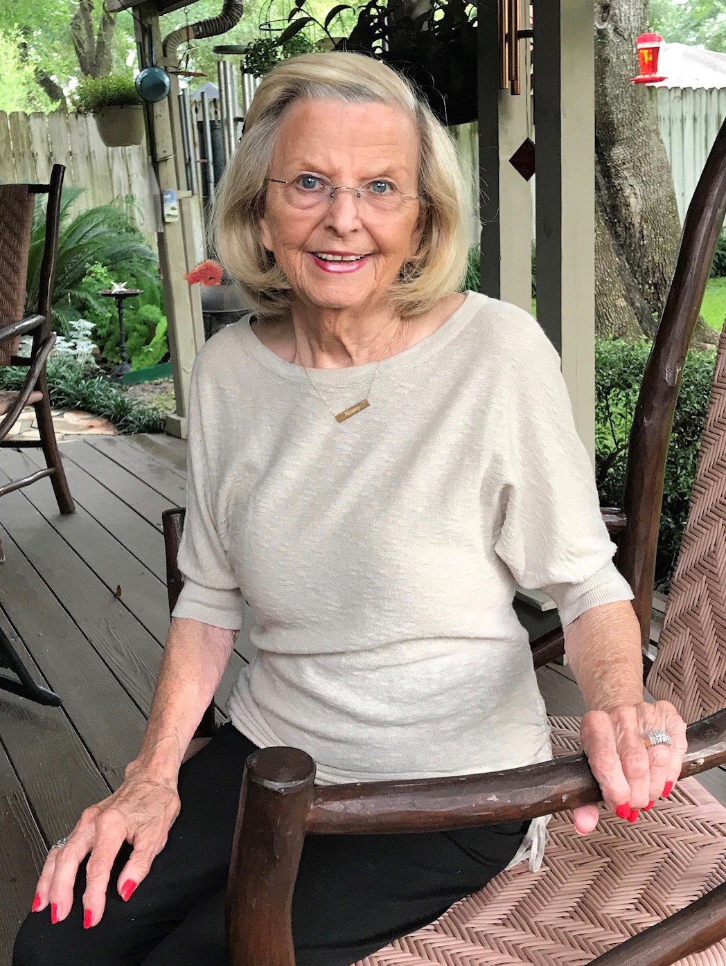 Obituary of Leta Lou "Snookie" Whitney