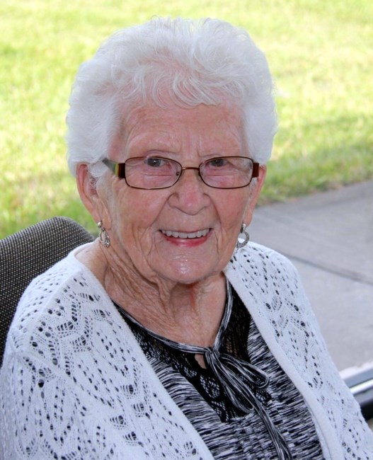 Obituario de Valerie Ethel Lord Mitchell