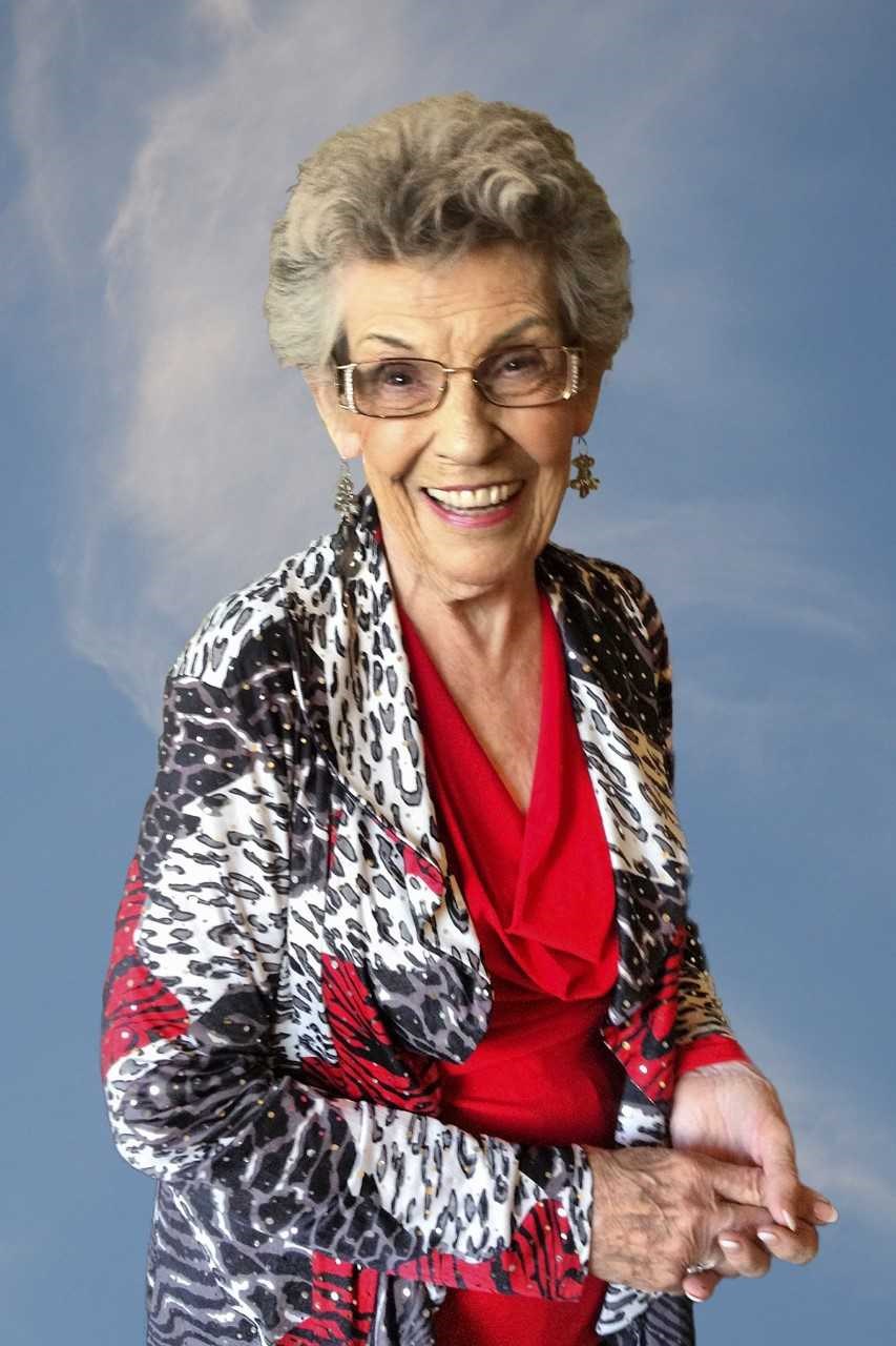 Obituary of Mary Maxine Garrett