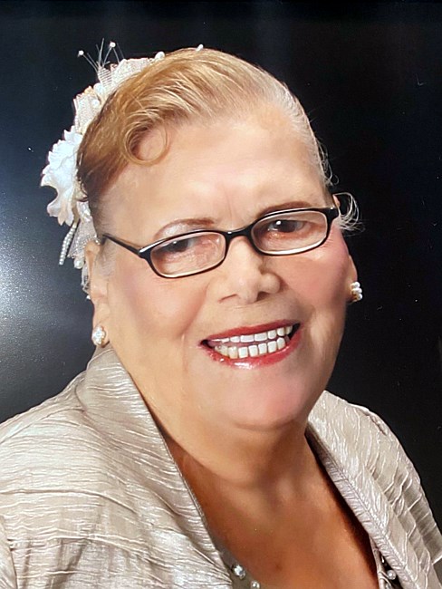 Obituary of Maria Rosa Salinas
