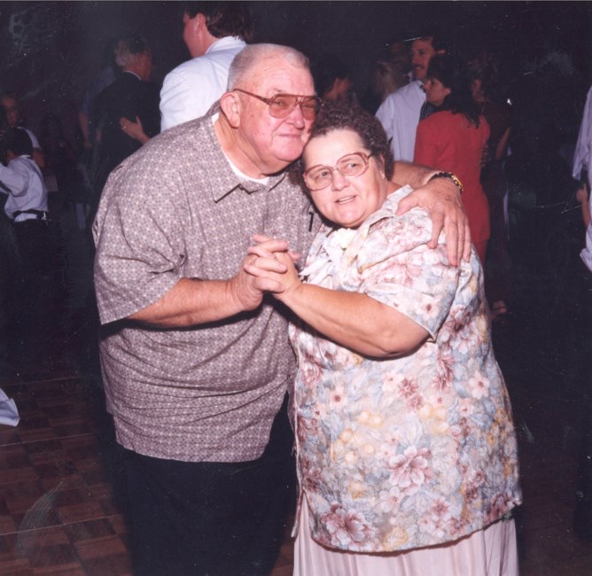 Obituary of Kenneth Wilbur Hall