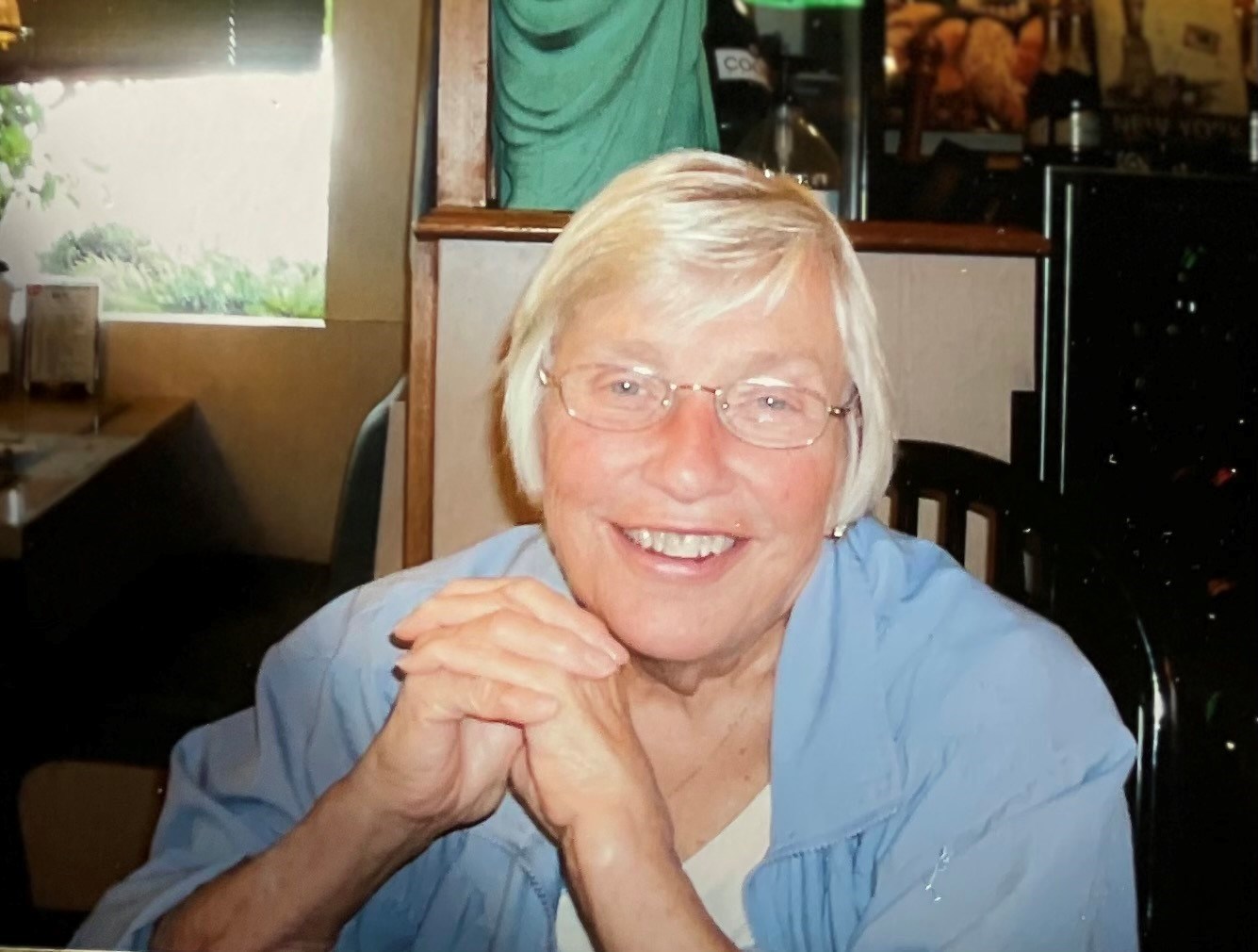 Lois Annette  Swihart