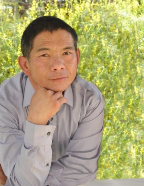 Obituary of Tong Xia Vue