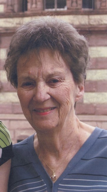 Obituary of Carol Therese Niehaus Fox