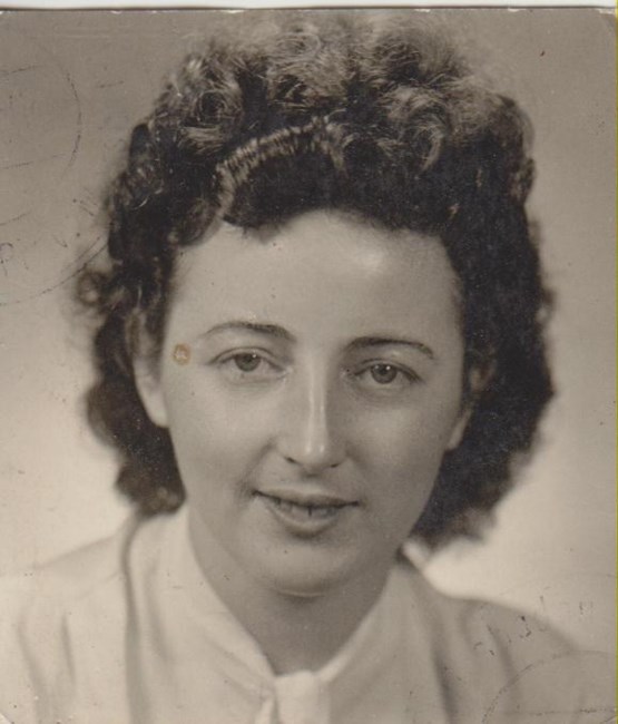 Obituary of Anneliese Roeder