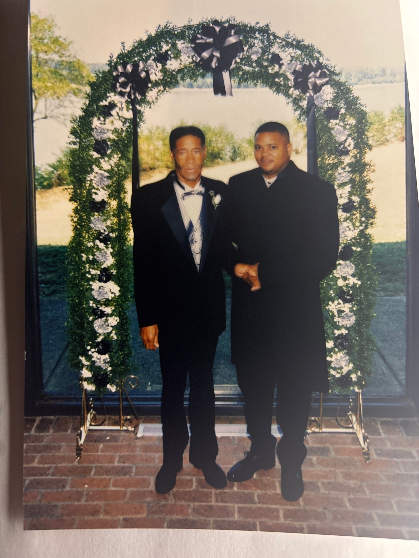 Obituary of Frank Eugene White