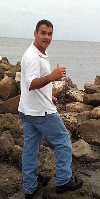 Obituary of Darrell Edward Wilton