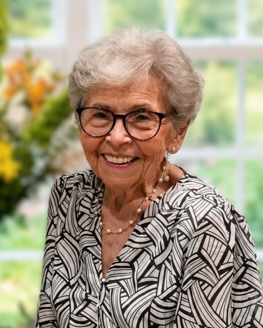 Obituary of Donna Mae Pierce