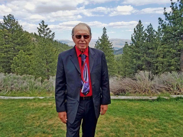 Obituary of Henry Kenneth Vieux