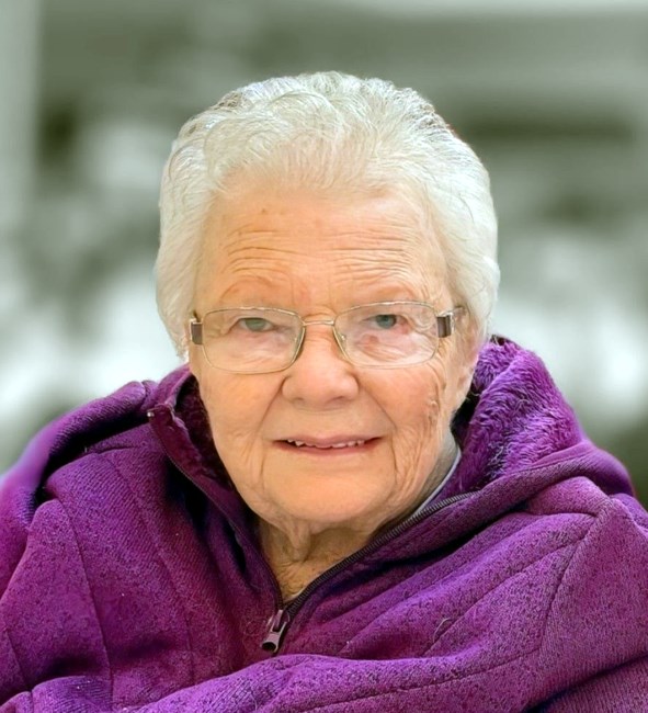 Obituario de Pearl Irene Erdeni (nee Bridges)