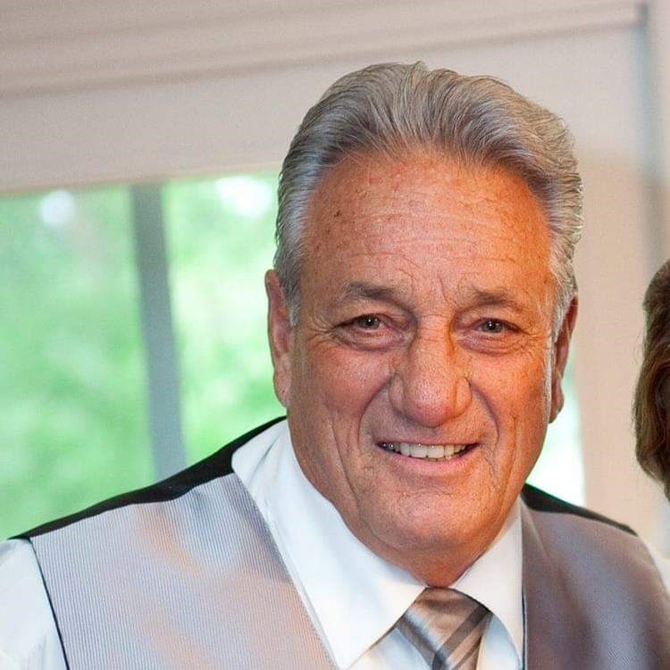 Obituario de John "Junior" Esposito