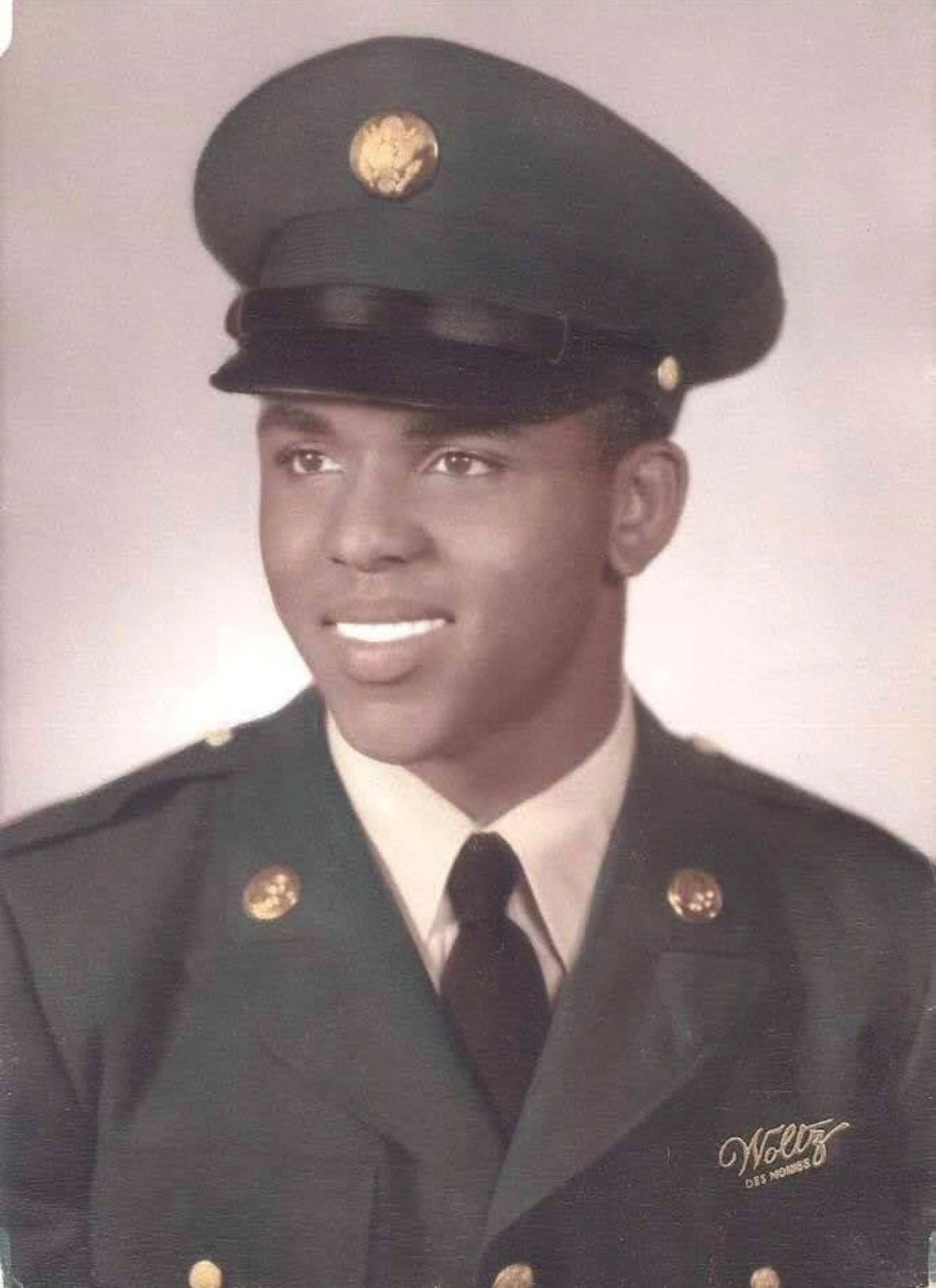 Obituary of Alfred "PawPaw" Leon Hollins Sr.