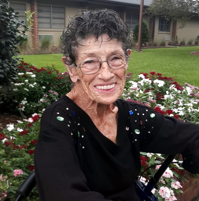 Obituary of Patricia Folse Douglas