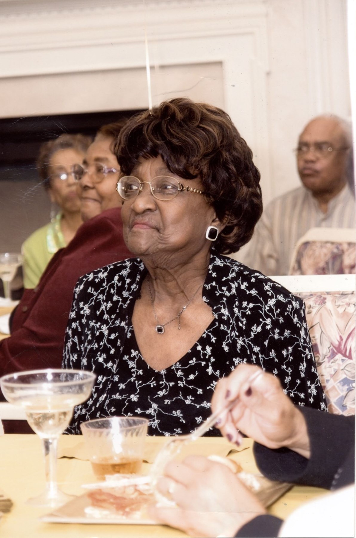 Obituary of Gladys Alberta Moore