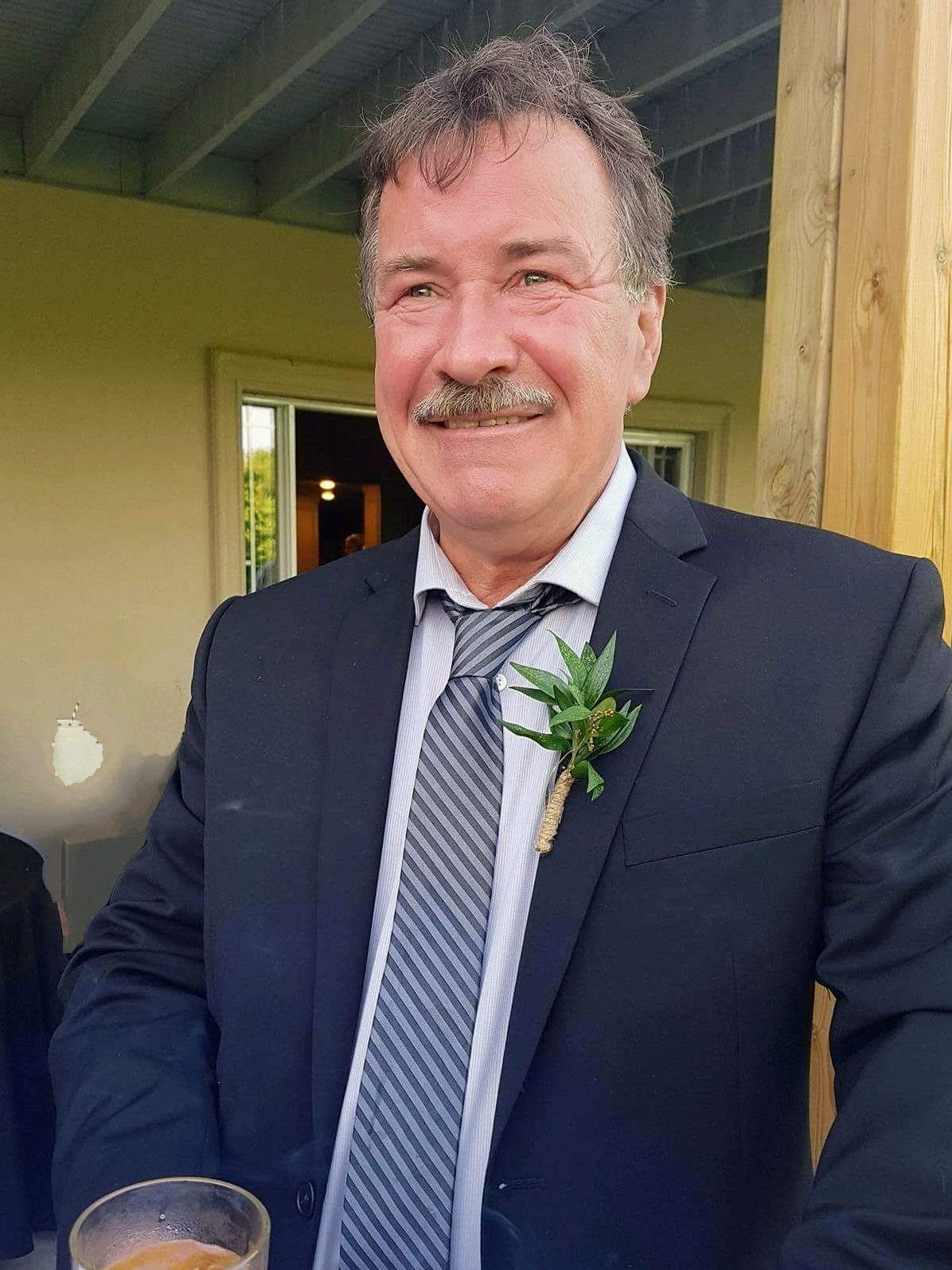 Obituario de Edward Donald Corbett