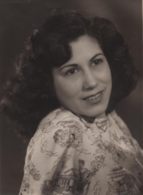 Obituary of Victoria Sandoval Lara