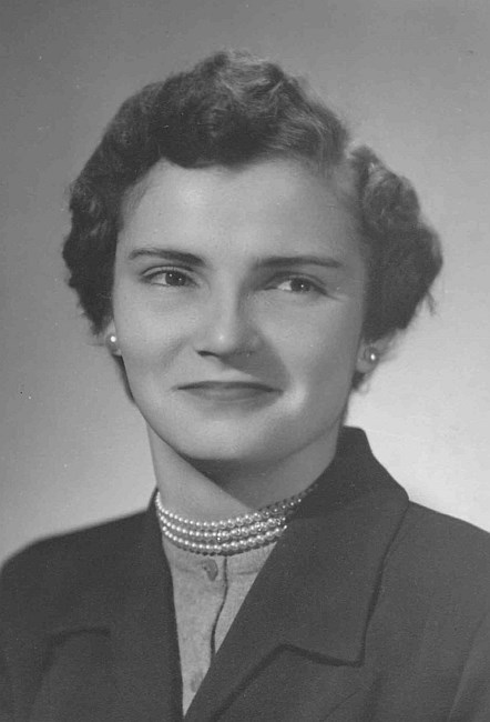 Obituary of Mary Lou Richie Axberg