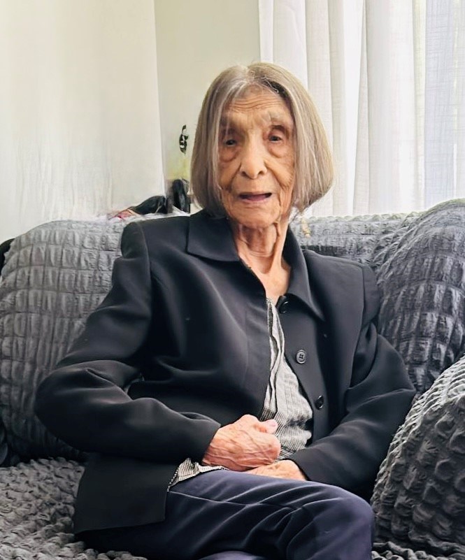 Obituario de Juana De Regla-Avalo