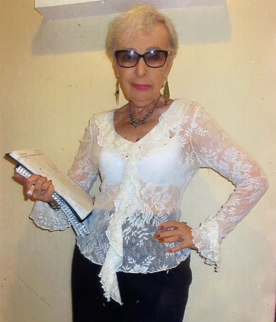 Obituary of Lee Bloom