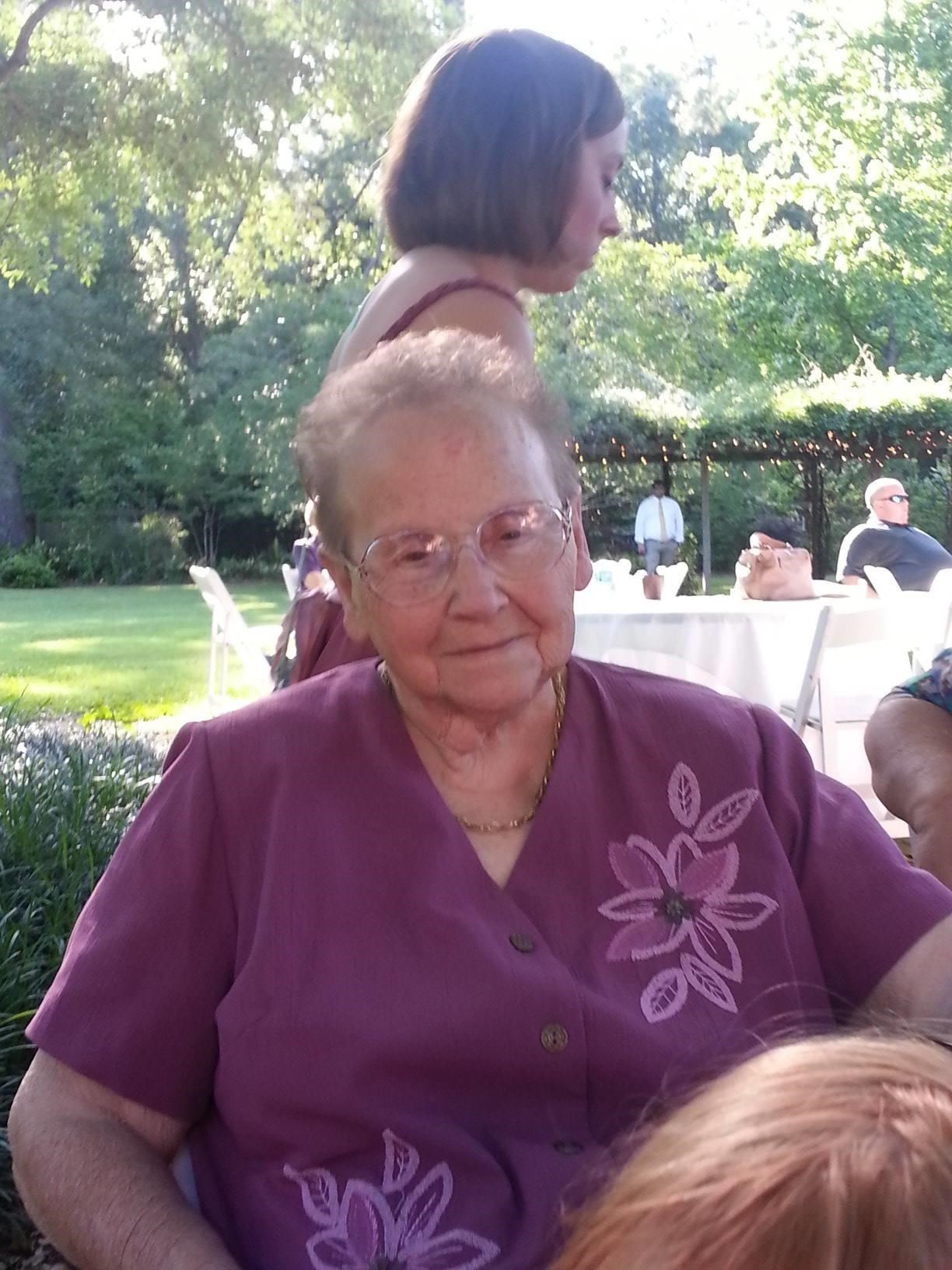 Obituary of Catherine Grace Lasker Leach