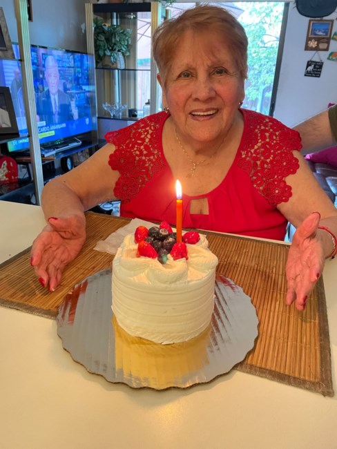 Obituary of Hilda de Paz