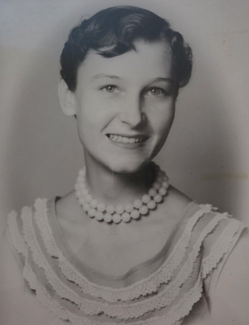Obituary of Betty Ruth Kinnett