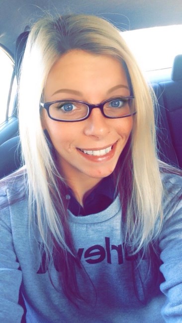 Obituary of Holly Elizabeth Hennicke