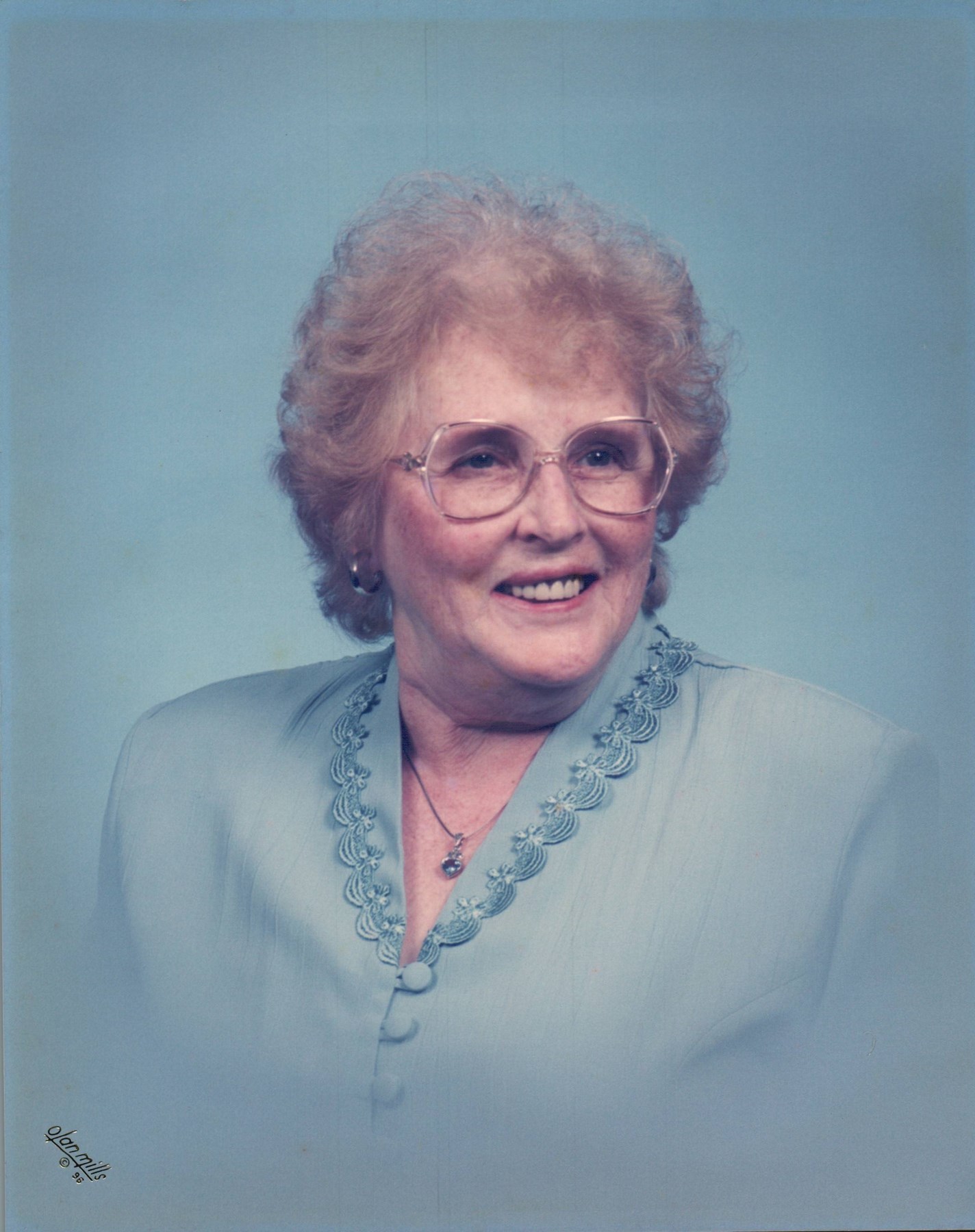 Obituary of Jacquelyn R. Holmes