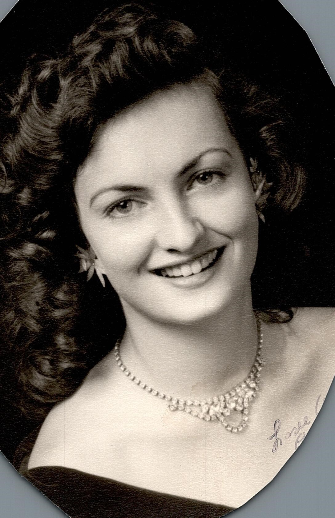 Obituary of Eveline Baker