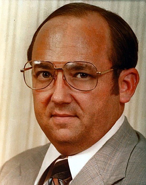 Avis de décès de Edward M. Owen Jr.