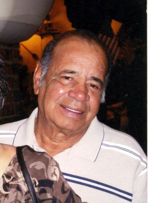 Obituary of Carlos Holguin