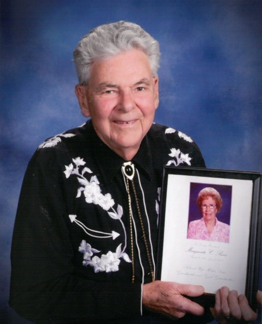 Obituary of Robert W Barr