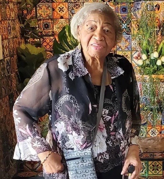 Obituary of Ivonne Monica Johnson