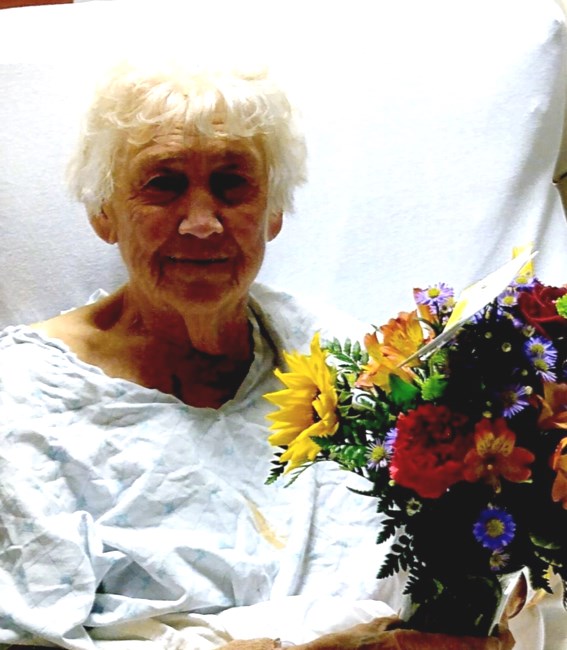 Obituary of Helen Mae Willoughby