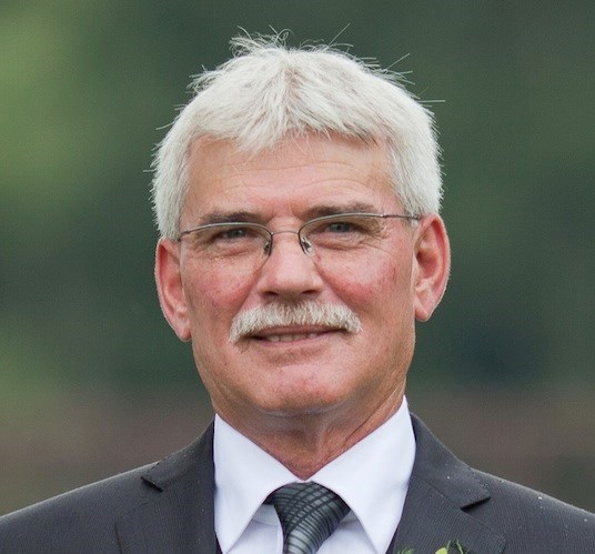 Obituario de Roy Perry