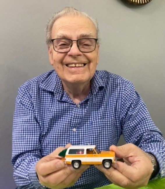 Obituary of Clifford Joel Arnold