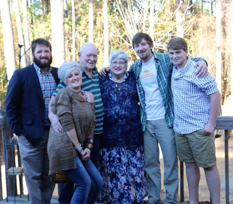 Obituary of Sandra Eileen (Kilgore) Holmes