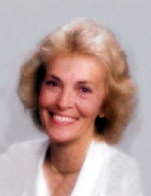 Obituary of Winnifred Maxine Hamilton