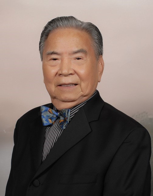 Obituary of At Tan Sun