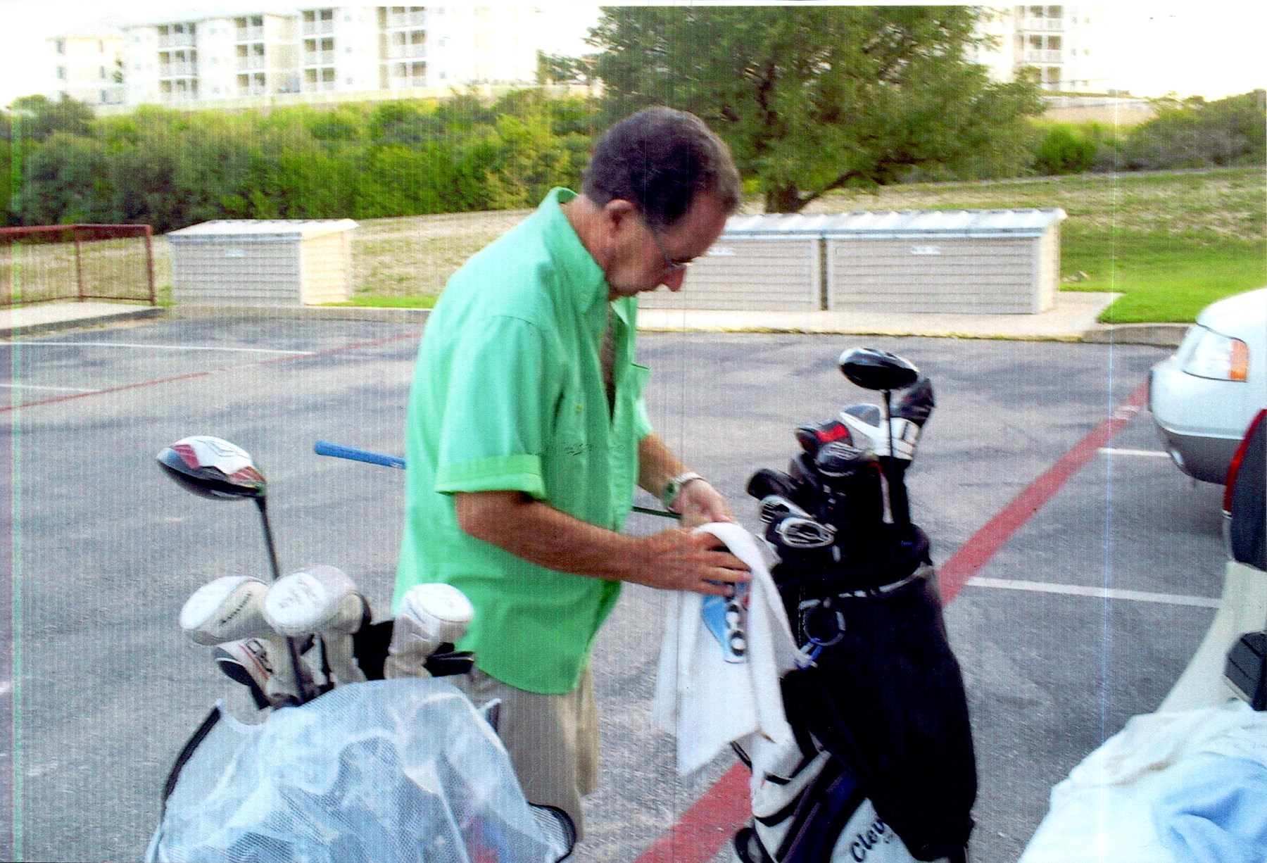 Obituary of Kenneth R. Swinney